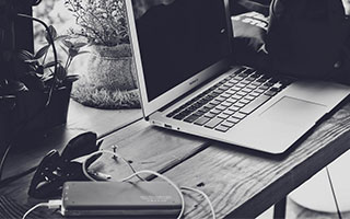 九游app-李娜建议职业选手关注心理建设问题，李娜对抗李娜体现的组织行为学知识点